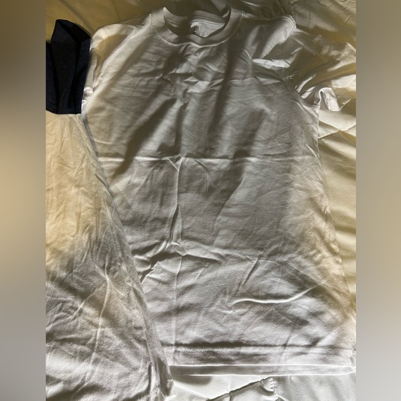 Cat & Jack Plus 1 Gap 4 short Sleeve Tee’s Cotton - Picture 2 of 5